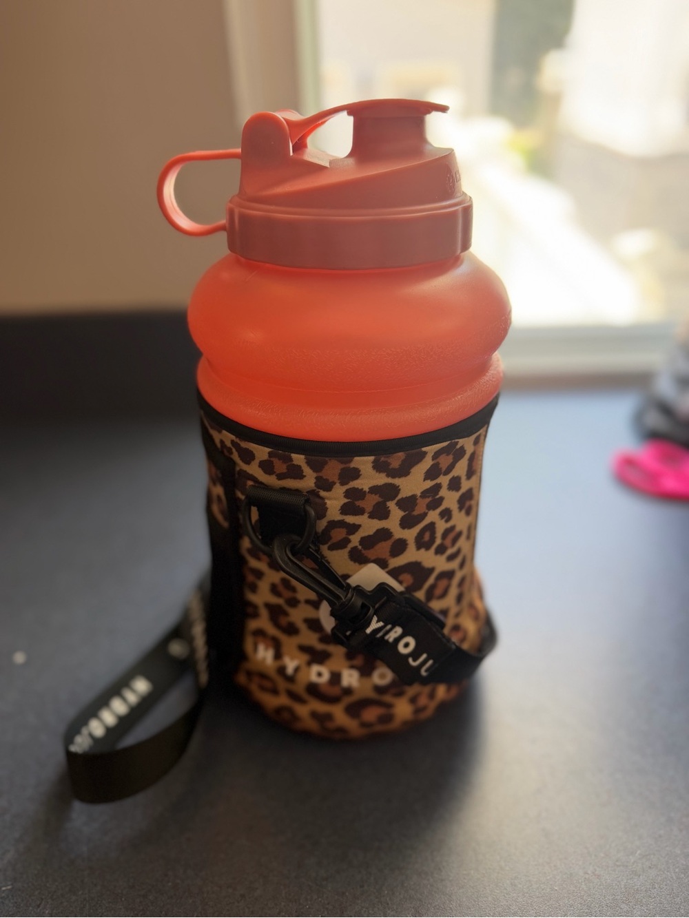 HYDROJUG Leopard Print Crossbody Bottle Holder with Coral Water Bottle